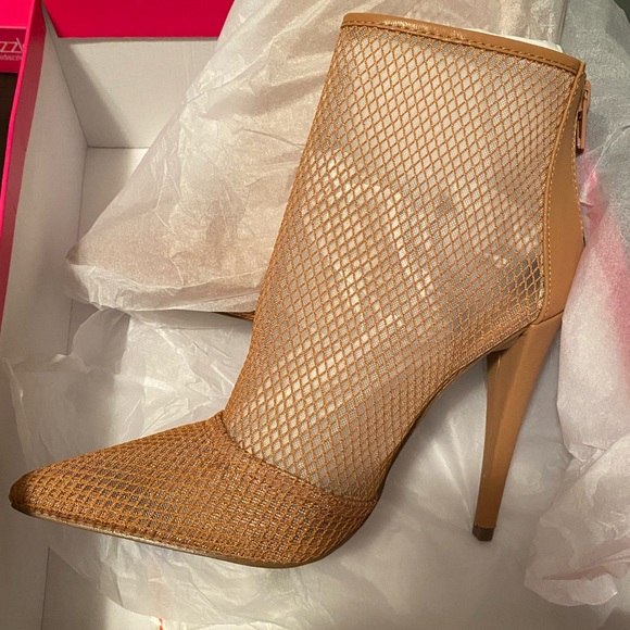 WANNA DANCE Fishnet Booties - Picture 3 of 5